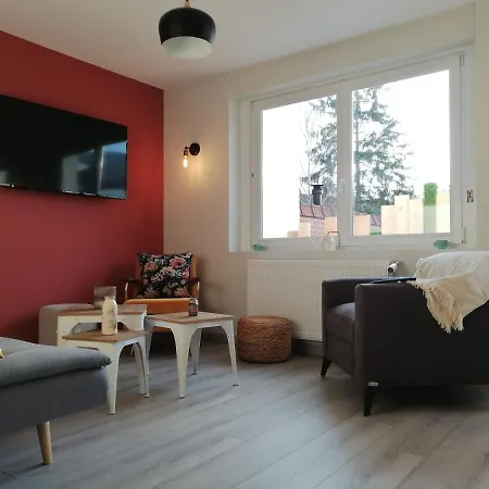 Maison Avec Garage, Terrasse, L'herboristerie